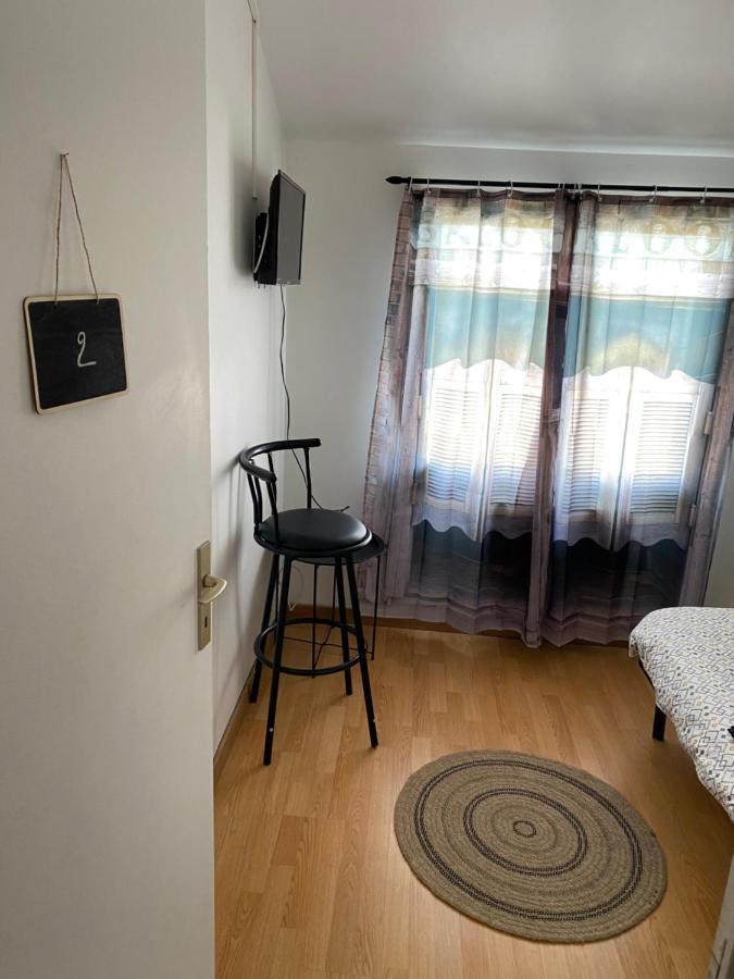 Готель Chambre Privee Dammarie Les Lys Екстер'єр фото