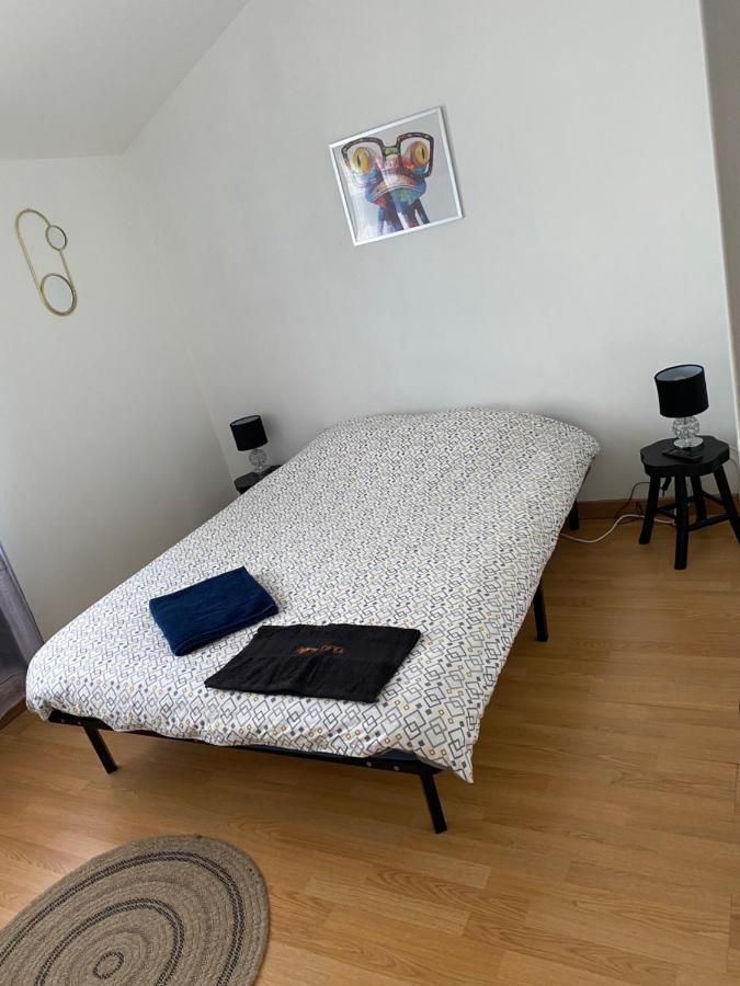 Готель Chambre Privee Dammarie Les Lys Екстер'єр фото